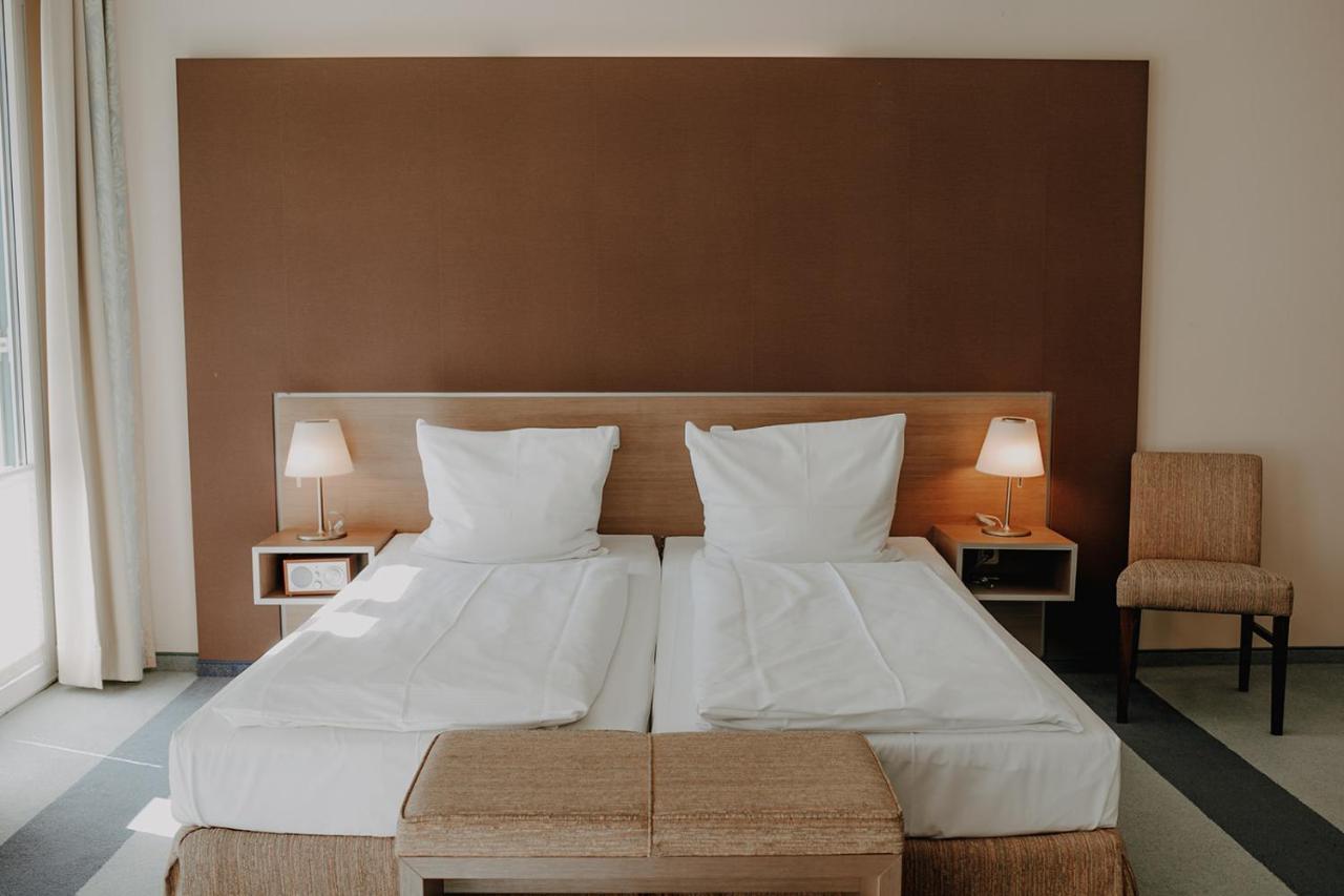Hotel Seeblick Thuelsfeld ภายนอก รูปภาพ