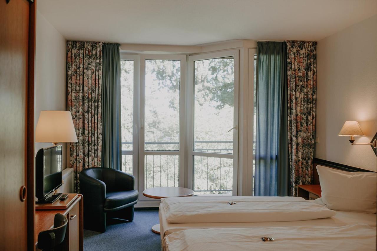 Hotel Seeblick Thuelsfeld ภายนอก รูปภาพ