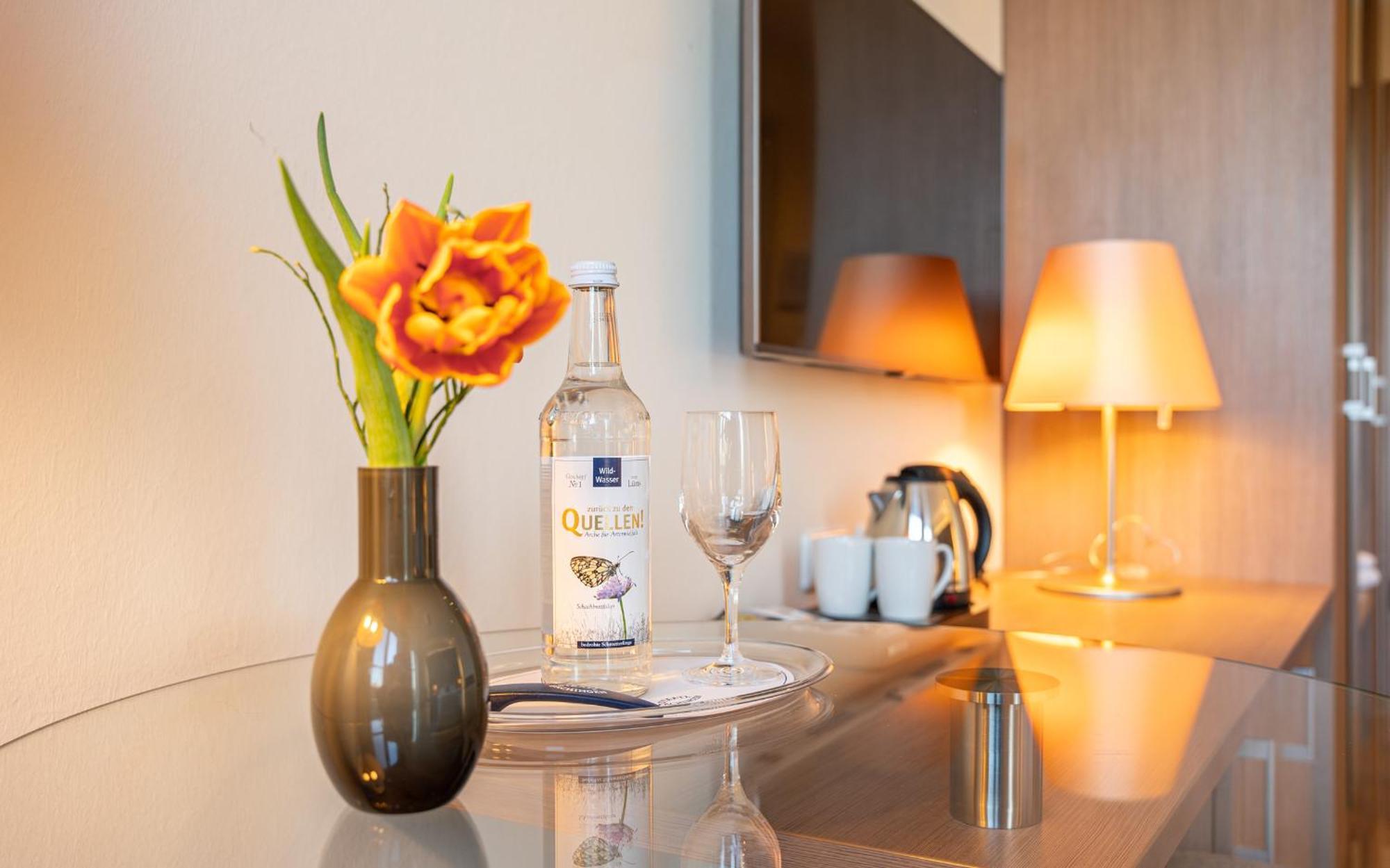 Hotel Seeblick Thuelsfeld ภายนอก รูปภาพ