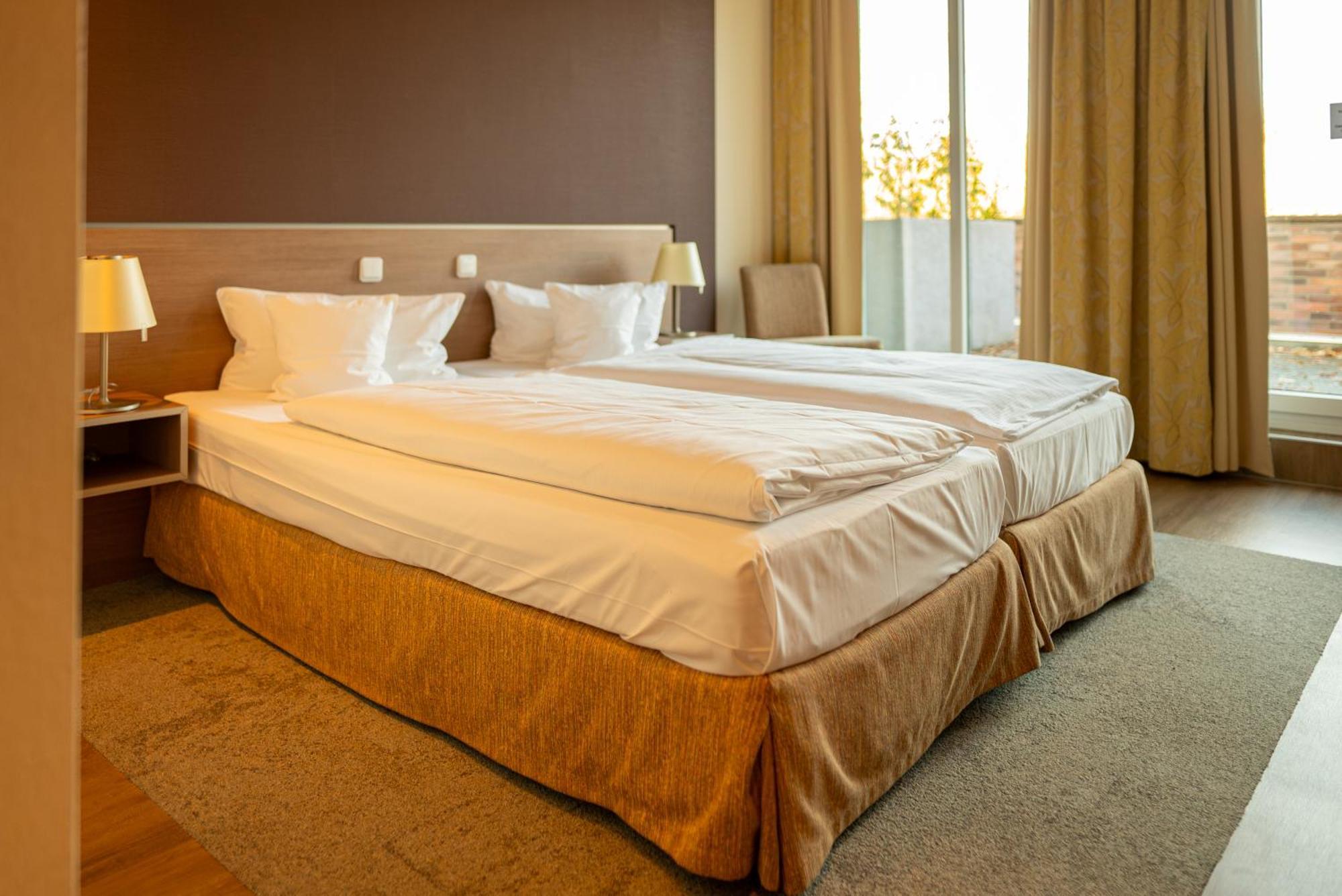Hotel Seeblick Thuelsfeld ภายนอก รูปภาพ