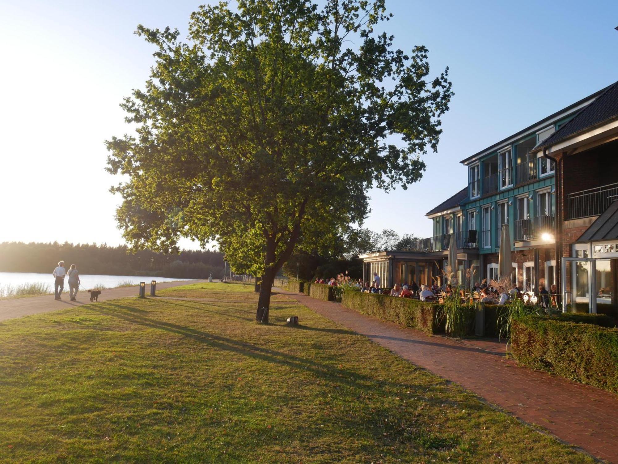 Hotel Seeblick Thuelsfeld ภายนอก รูปภาพ